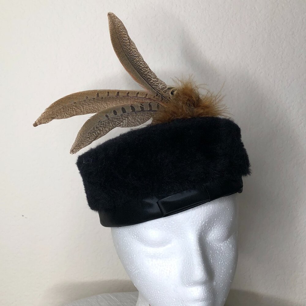 LOVELY, Vintage Feathered Pill Box Hat!